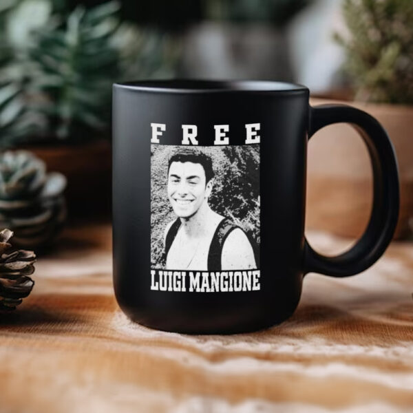 Free Luigi Mangione 2024 Mug2