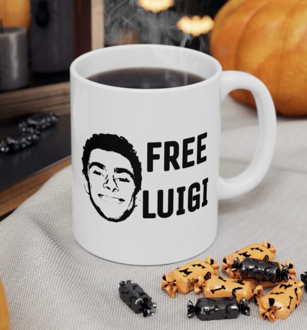 Free Luigi Mangione Mug US