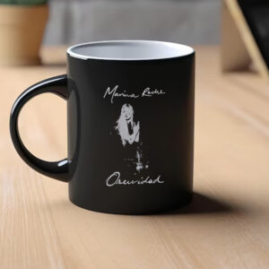 Marina Reche Camiseta Oscuridad Mug1