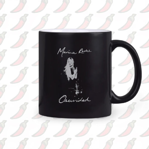 Marina Reche Camiseta Oscuridad Mug2