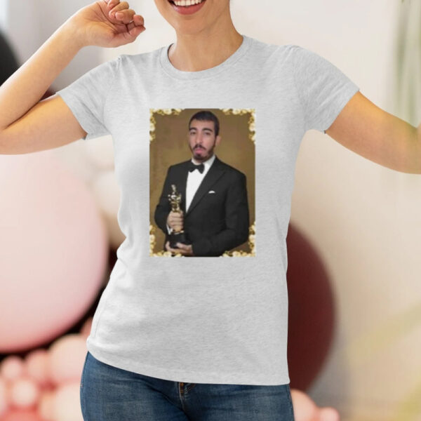 Premium Saleh Jafarawi Mr Fafo Oscar Statue T-Shirt