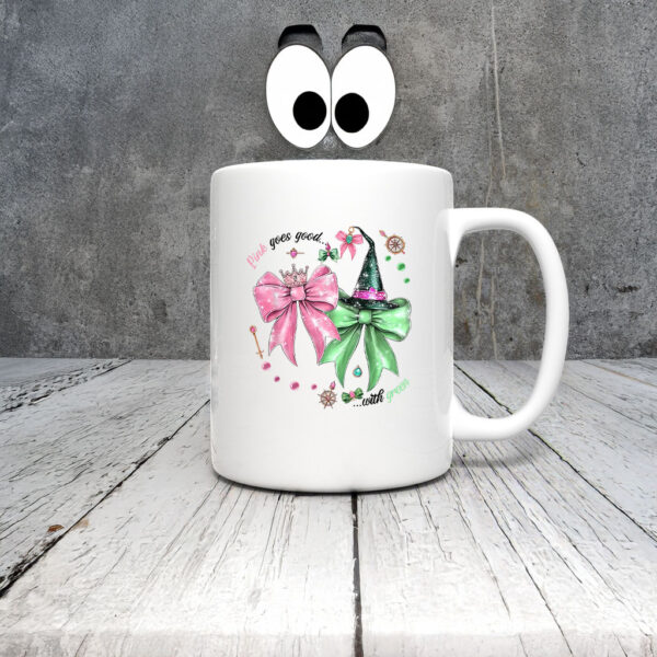 Pink Goes Good With Green Funny Halloween Witch Women Girls Mug Coffee