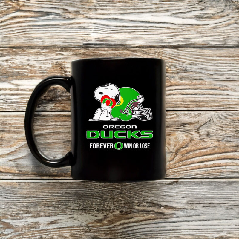 Snoopy hug Oregon Ducks forever win or lose Mug Coffee