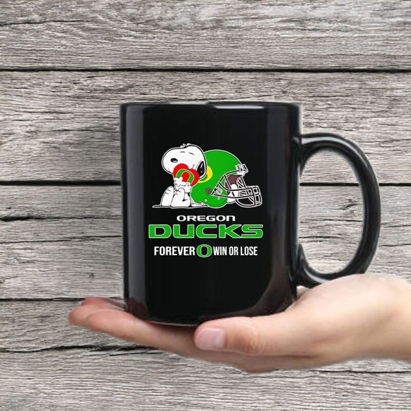 Snoopy hug Oregon Ducks forever win or lose Mug Coffee